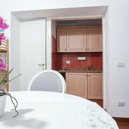 Apartment Emeraldway - Lamarmora 2a, Porta Romana Milan